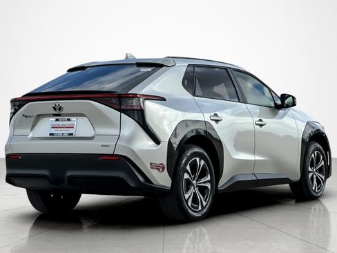 Certified 2023 Toyota bZ4X XLE image 5