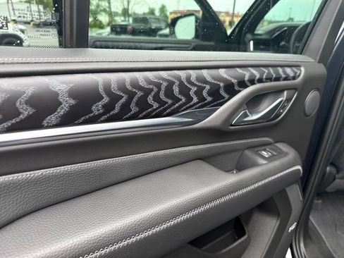 Used 2023 GMC Yukon Denali w/ LPO, Floor Liner Package AWD/4WD image 34