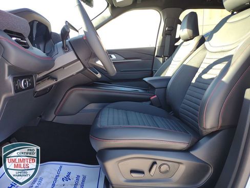 New 2026 Ford Explorer ST-Line image 9