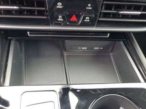 Certified 2024 Volkswagen Atlas SE w/ Panoramic Sunroof Package FWD image 21