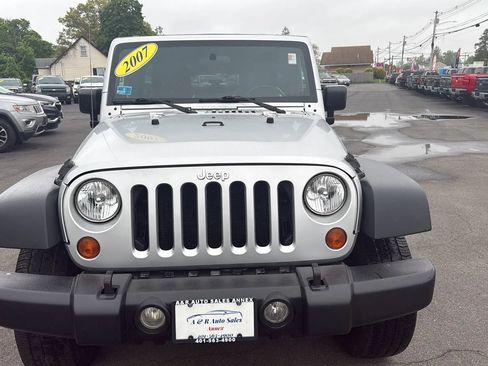 Used 2007 Jeep Wrangler Unlimited X AWD/4WD image 2