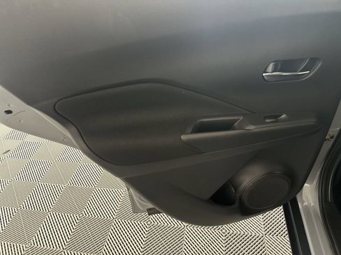 Certified 2022 Nissan Kicks SV w/ Interior Electronics Package FWD image 30