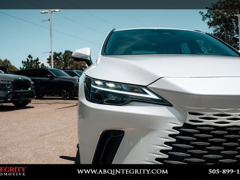 Used 2026 Lexus RX 450h AWD w/ Convenience Package image 9