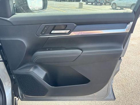 New 2026 GMC Terrain Elevation w/ Elevation Premium Package AWD/4WD image 38