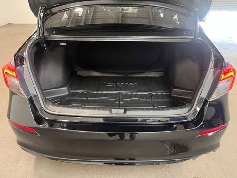 Used 2022 Honda Civic Sport image 16