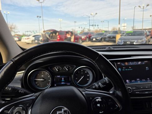 Used 2017 Buick Envision Essence image 24