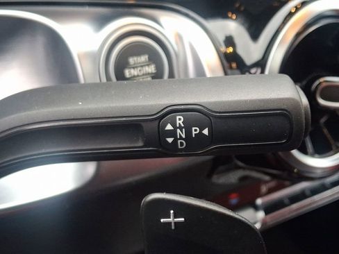 Used 2020 Mercedes-Benz GLB 250 4MATIC image 16