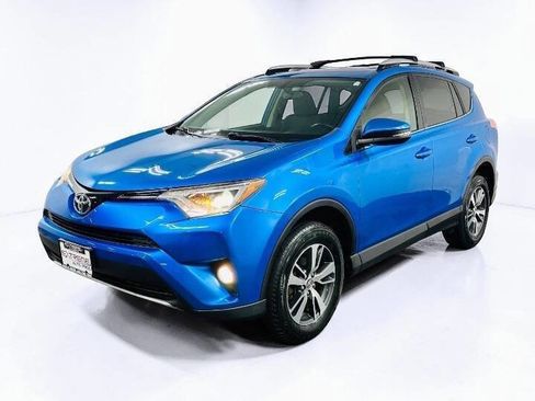 Used 2016 Toyota RAV4 XLE image 3