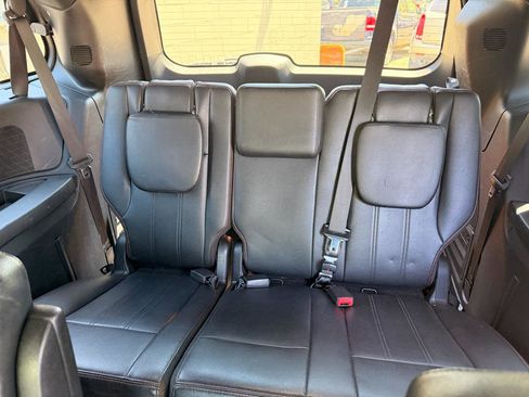 Used 2019 Dodge Grand Caravan GT FWD image 21