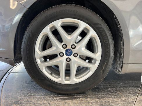 Used 2013 Ford Fusion SE image 35