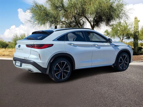 Certified 2025 INFINITI QX55 Essential image 6