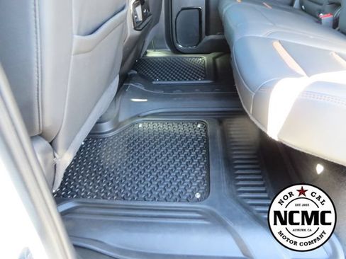 Used 2025 GMC Sierra 2500 AT4 AWD/4WD image 49