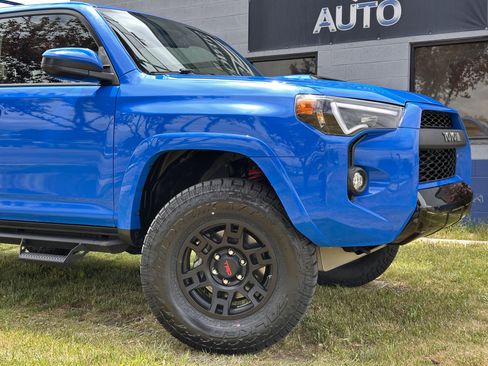 Used 2019 Toyota 4Runner TRD Pro AWD/4WD image 3
