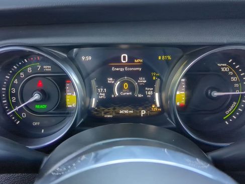 Used 2022 Jeep Wrangler Unlimited Rubicon 4xe image 15