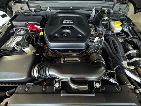 Used 2020 Jeep Wrangler Unlimited Sport S AWD/4WD image 35