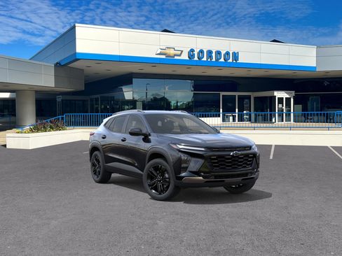 New 2026 Chevrolet Trax ACTIV FWD image 1