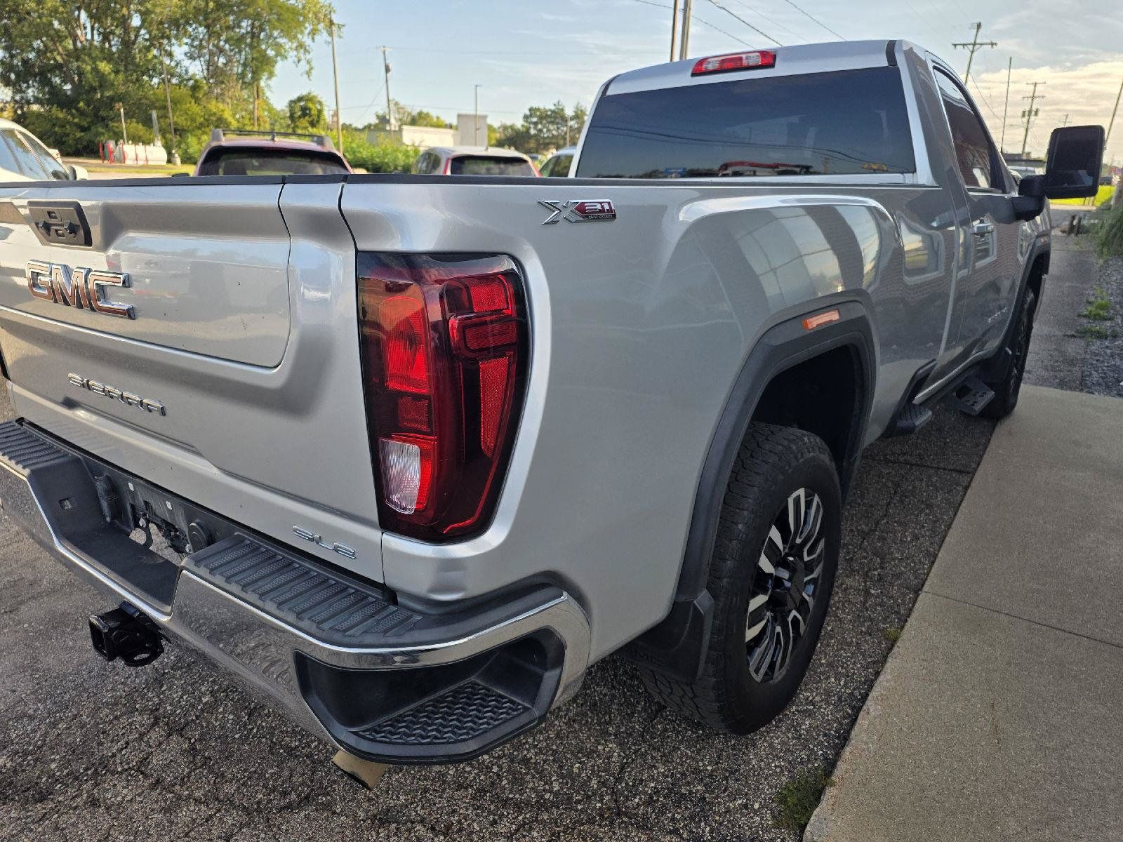 Used 2022 GMC Sierra 2500 SLE w/ SLE Convenience Package AWD/4WD image 5