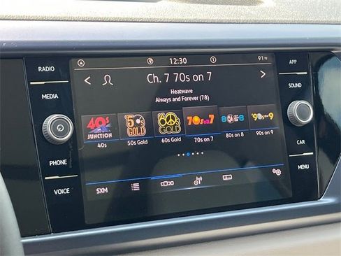 Used 2022 Volkswagen Taos SE w/ Panoramic Sunroof Package image 25