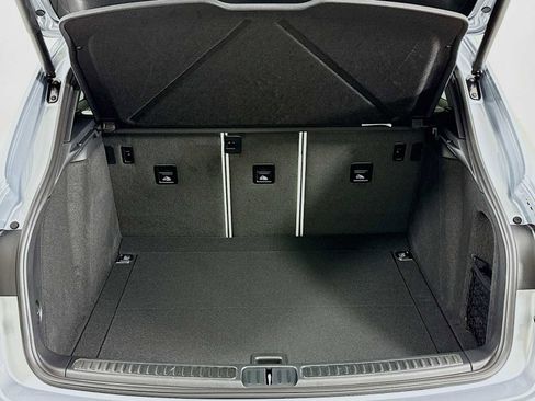 New 2026 Porsche Macan image 28