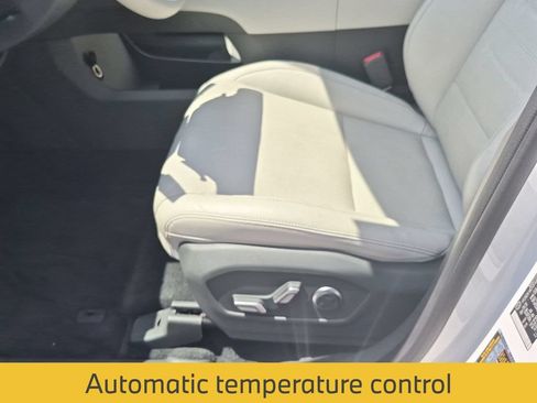 Used 2024 Hyundai Santa Fe Limited FWD image 19