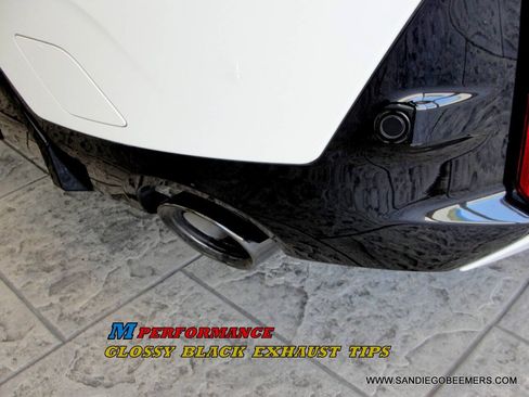 Used 2023 BMW 330i Sedan w/ M Sport Package RWD image 11