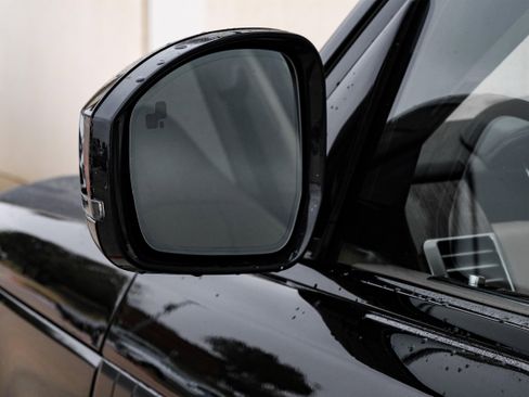 Used 2019 Land Rover Range Rover image 42