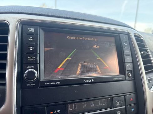 Used 2011 Jeep Grand Cherokee Limited AWD/4WD image 23