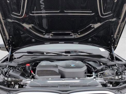 Used 2025 BMW 330i xDrive Sedan w/ Premium Package image 24