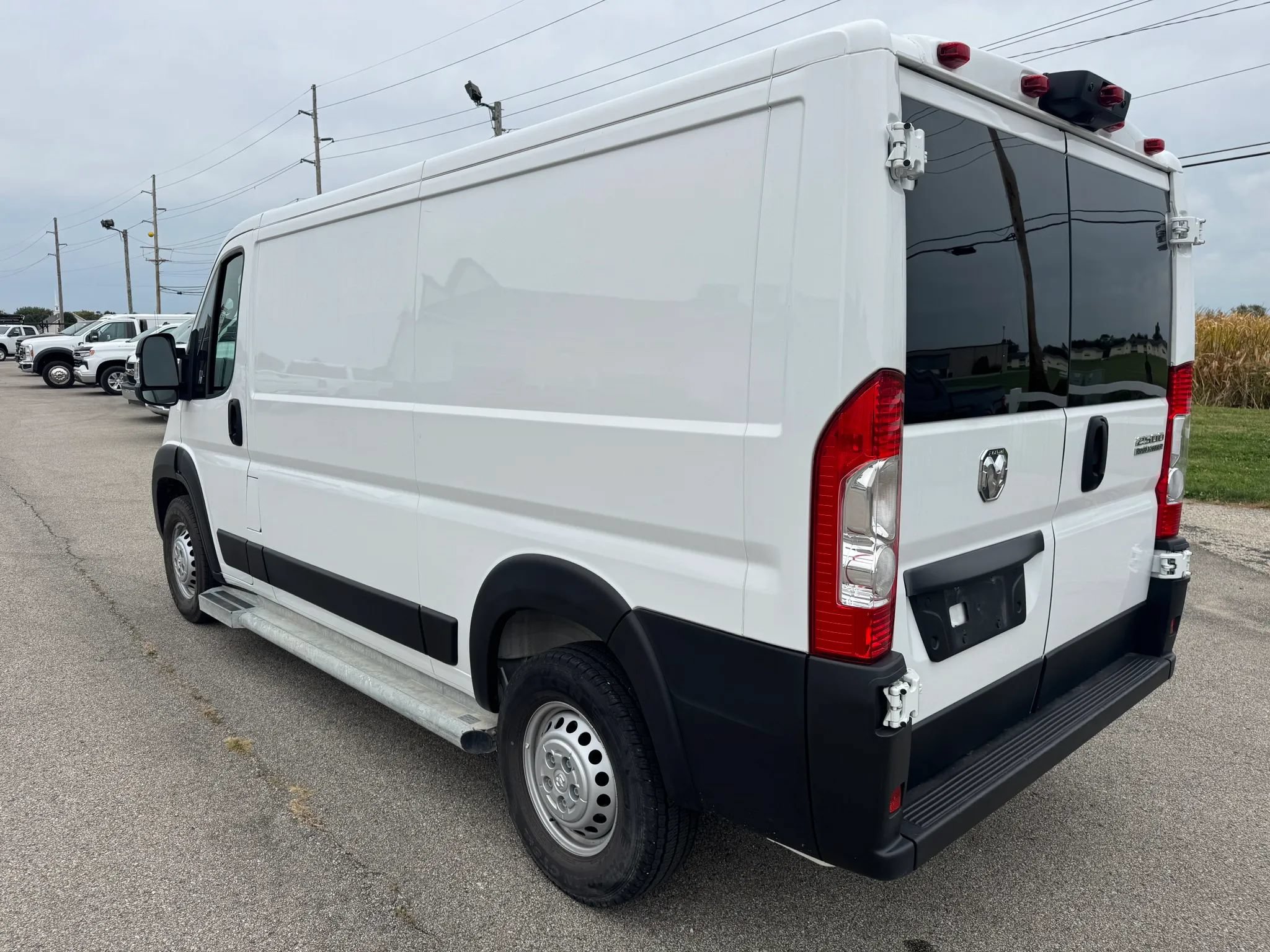 Used 2025 RAM ProMaster 2500 w/ U-Haul Equipment Group FWD image 2