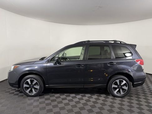 Used 2017 Subaru Forester 2.5i Premium w/ All-Weather Package AWD/4WD image 8