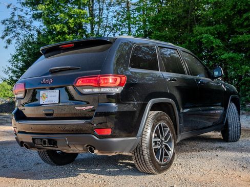 Used 2020 Jeep Grand Cherokee Trailhawk image 5