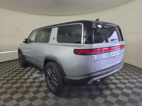 Used 2024 Rivian R1S Launch Edition AWD/4WD image 3