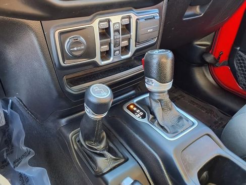 Used 2019 Jeep Wrangler Unlimited Sport S image 9