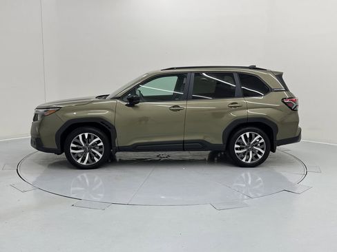 Used 2026 Subaru Forester Touring AWD/4WD image 3