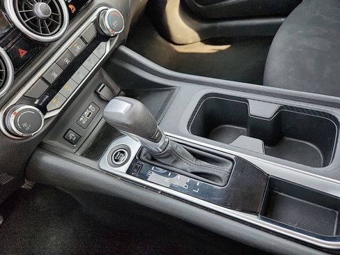 Used 2025 Nissan Sentra SV FWD image 12