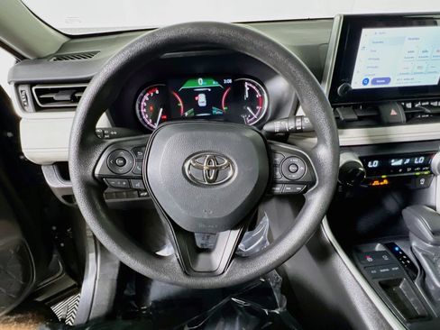Used 2025 Toyota RAV4 XLE w/ Convenience Package FWD image 18