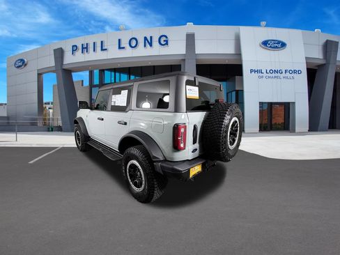 Certified 2023 Ford Bronco Badlands w/ Sasquatch Package AWD/4WD image 3