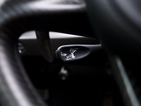 Used 2019 McLaren Senna image 61