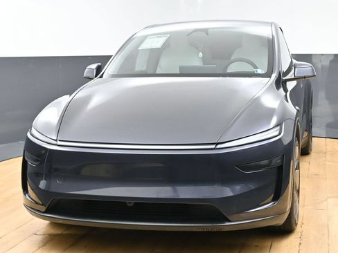 Used 2026 Tesla Model Y Long Range AWD/4WD image 53