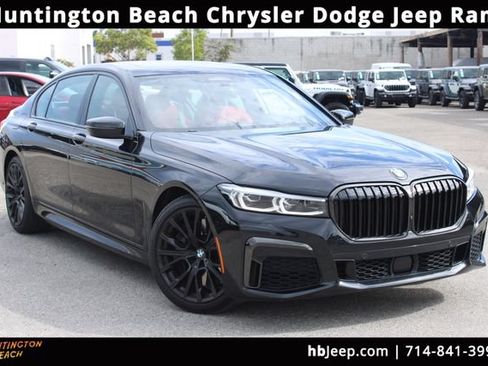 Used 2022 BMW 750i xDrive w/ M Sport Package AWD/4WD image 1