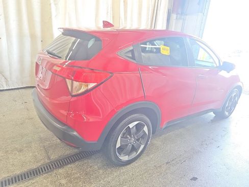 Used 2018 Honda HR-V EX image 6