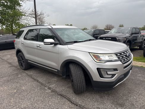 Used 2016 Ford Explorer Limited w/ Class II Trailer Tow Package AWD/4WD image 4