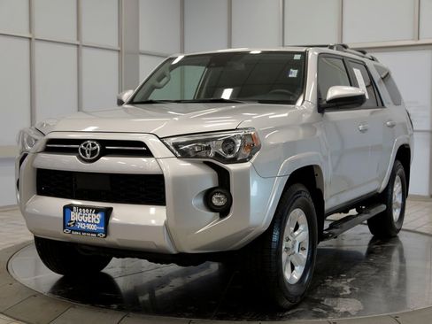 Used 2021 Toyota 4Runner SR5 image 4