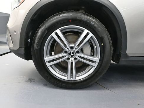 Used 2021 Mercedes-Benz GLC 300 4MATIC image 16