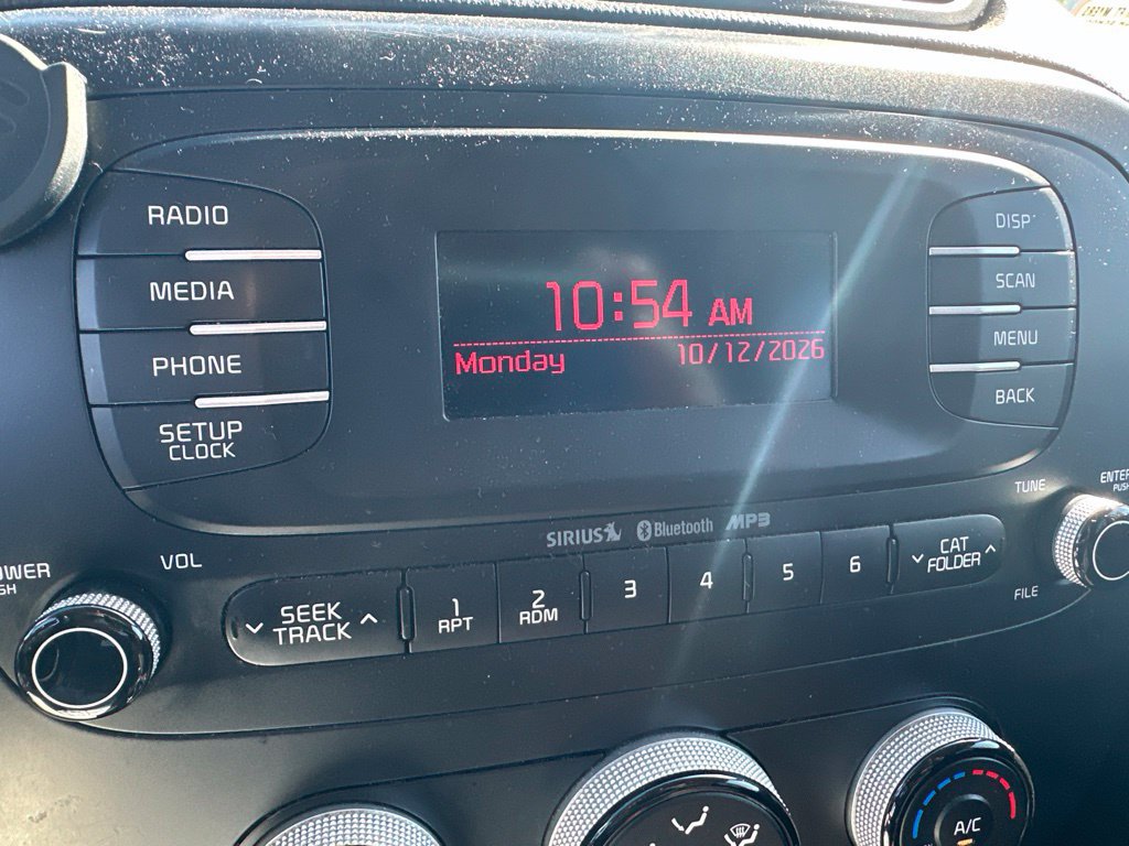 Used 2015 Kia Soul FWD image 15