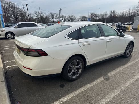 Used 2024 Honda Accord EX image 12