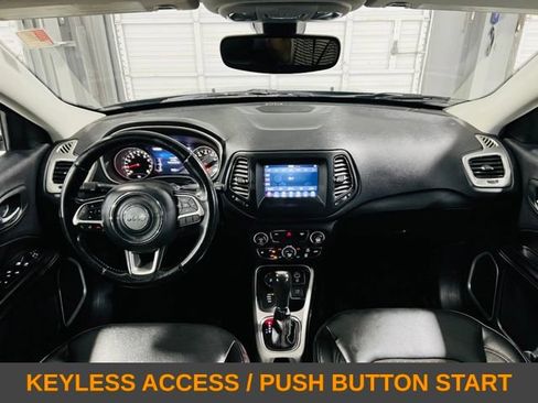 Used 2020 Jeep Compass Latitude w/ Popular Equipment Group AWD/4WD image 4
