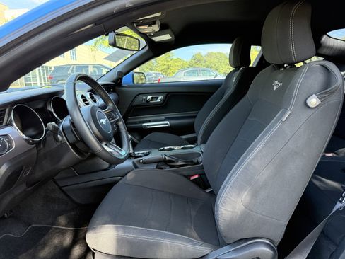 Used 2017 Ford Mustang GT w/ Interior & Wheel Package image 32