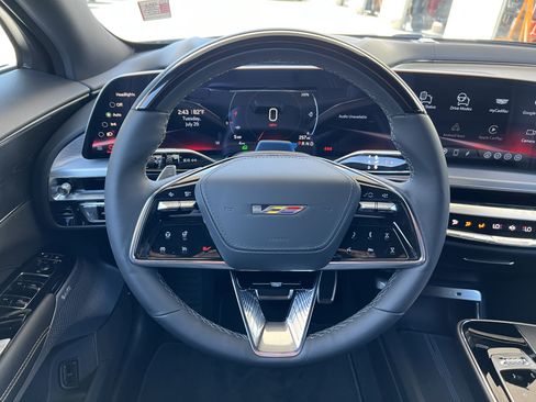 New 2026 Cadillac Lyriq V image 27