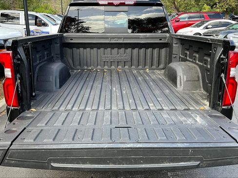 Used 2023 Chevrolet Silverado 1500 High Country w/ High Country Premium Package AWD/4WD image 31